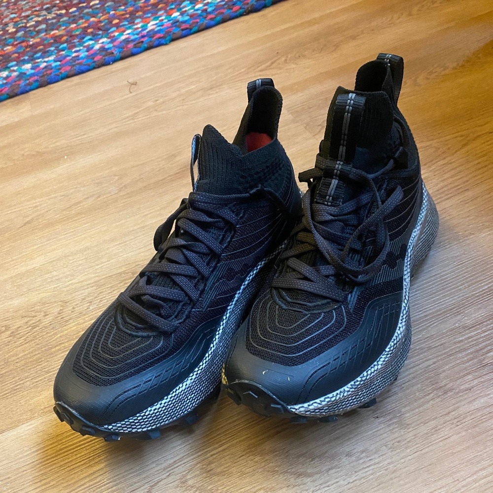 Saucony trail runner hiking shoes